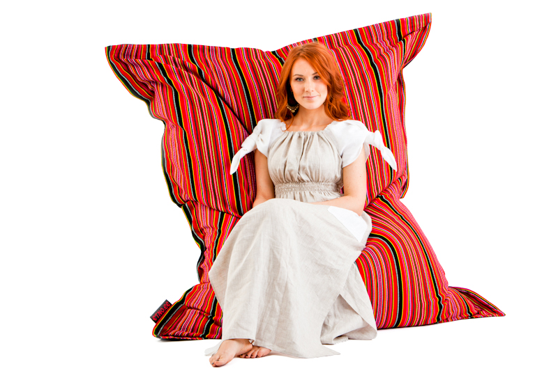 Kihnu_kott-tool_akruul_140x180_v2-800x533